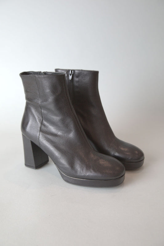 Jody Leather Platform Ankle Boots in Black