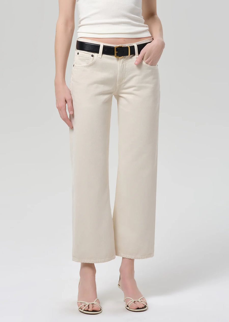 Faye Vintage Straight Jeans in Almond