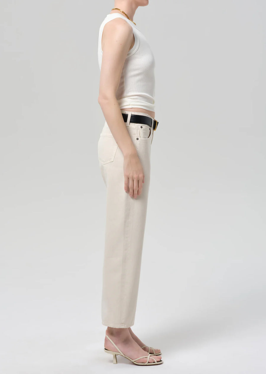 Faye Vintage Straight Jeans in Almond