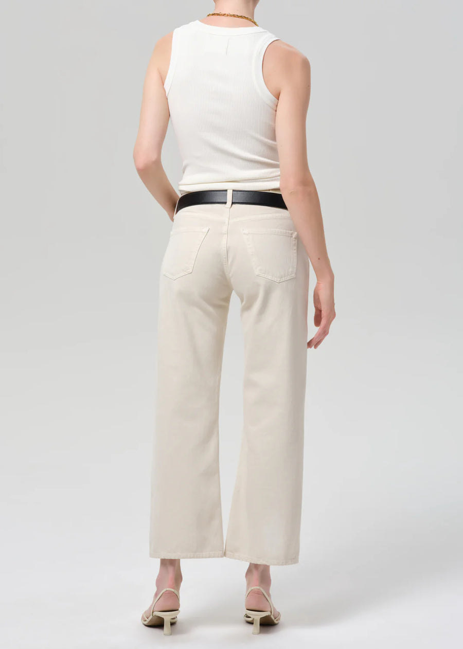 Faye Vintage Straight Jeans in Almond