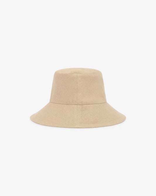 Shaley Hat in Sahara