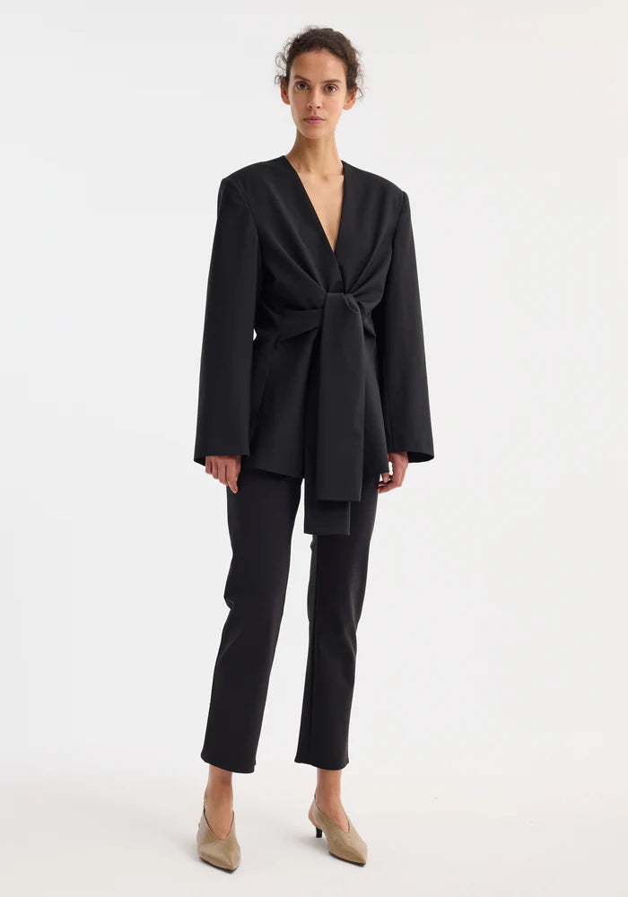 Sleeve Clinched Blazer Top in Black