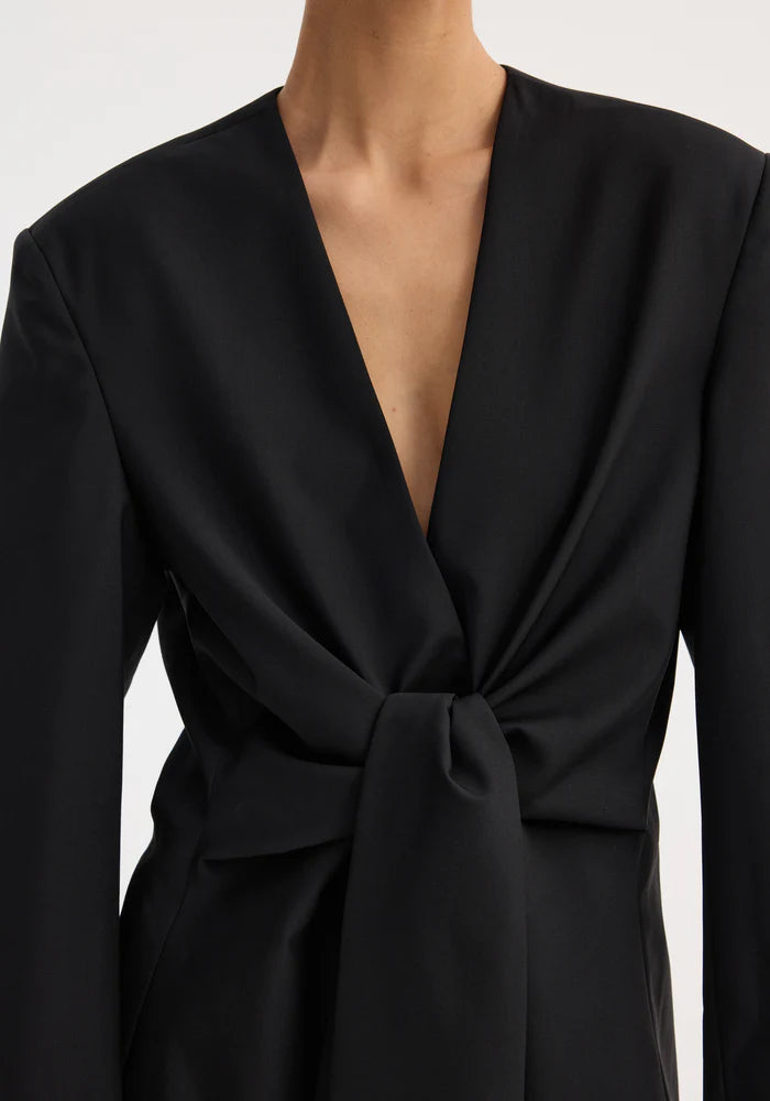 Sleeve Clinched Blazer Top in Black