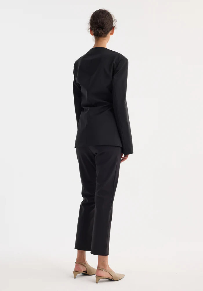 Sleeve Clinched Blazer Top in Black