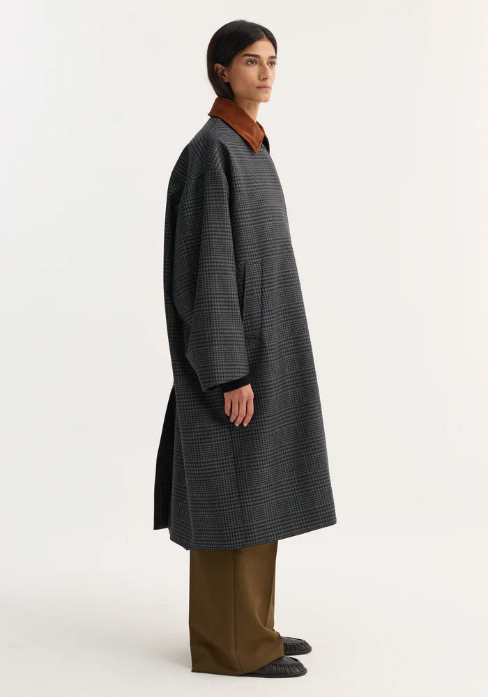 Suede Collar Check Coat in Black/Grey