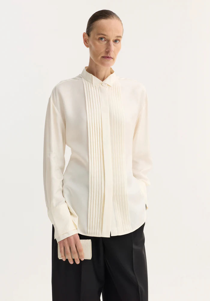 Shaped Tuxedo Silk Shirt in Cream