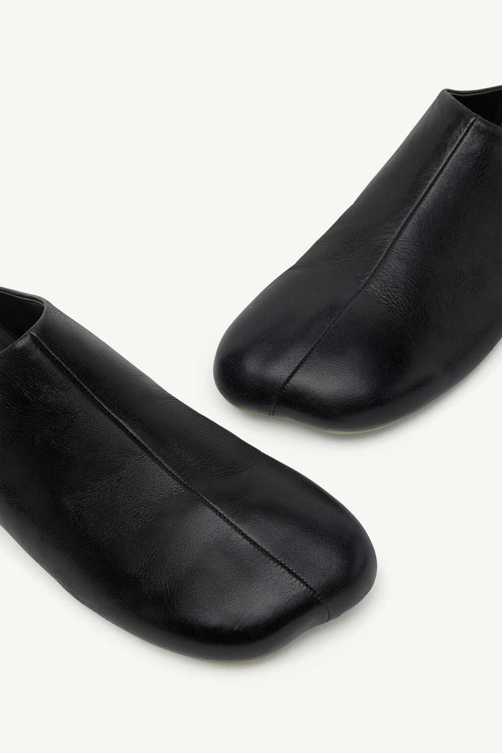 Factory Sabot Slippers in Black