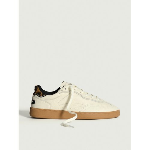 Alley Sneaker in Off White