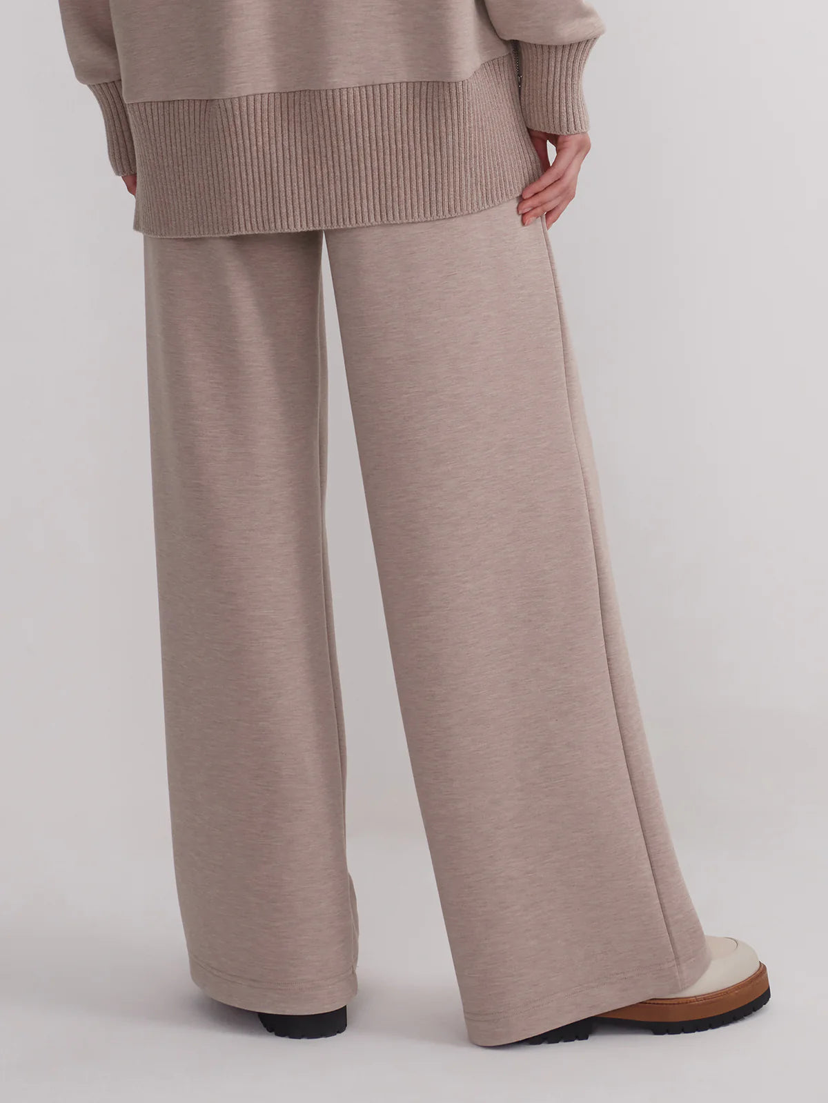 The Extra Wide Leg Pant 32" in Taupe Marl