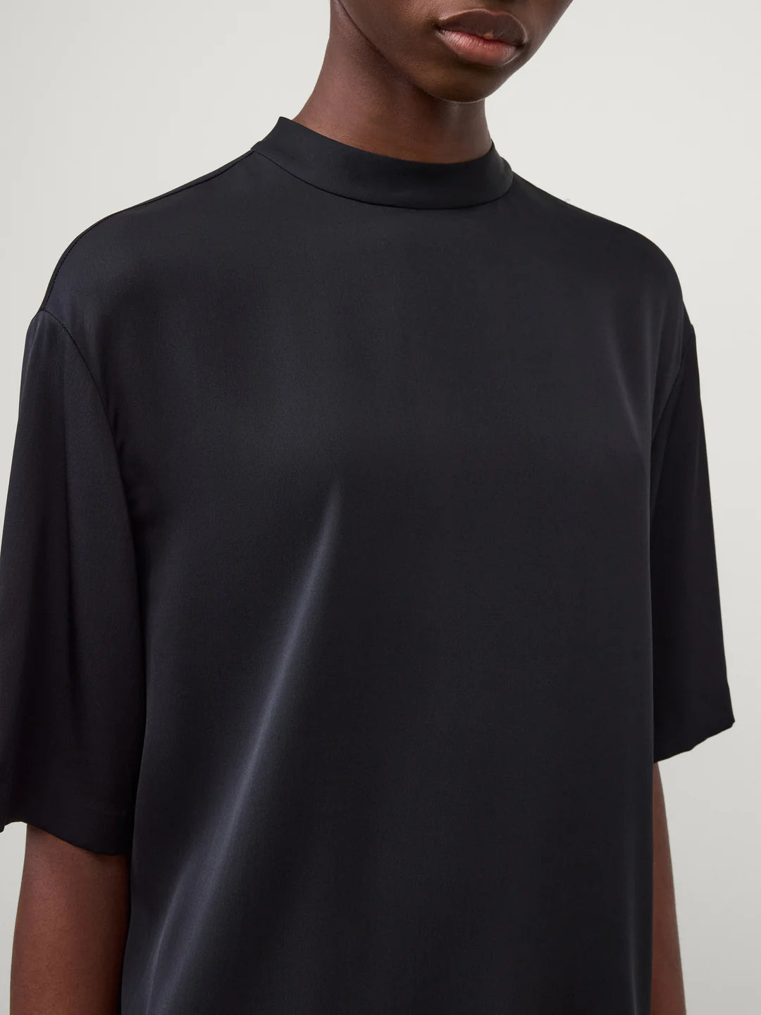 Oversized Round Neck T-Shirt in Midnight