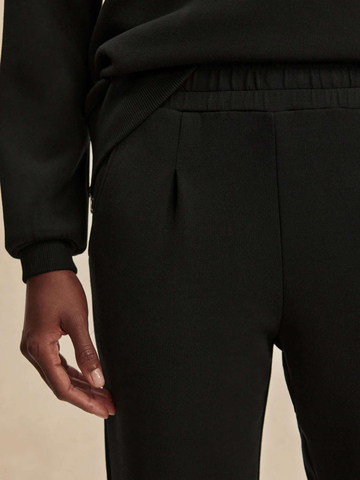 The Rolled Cuff Pant 25" in Black
