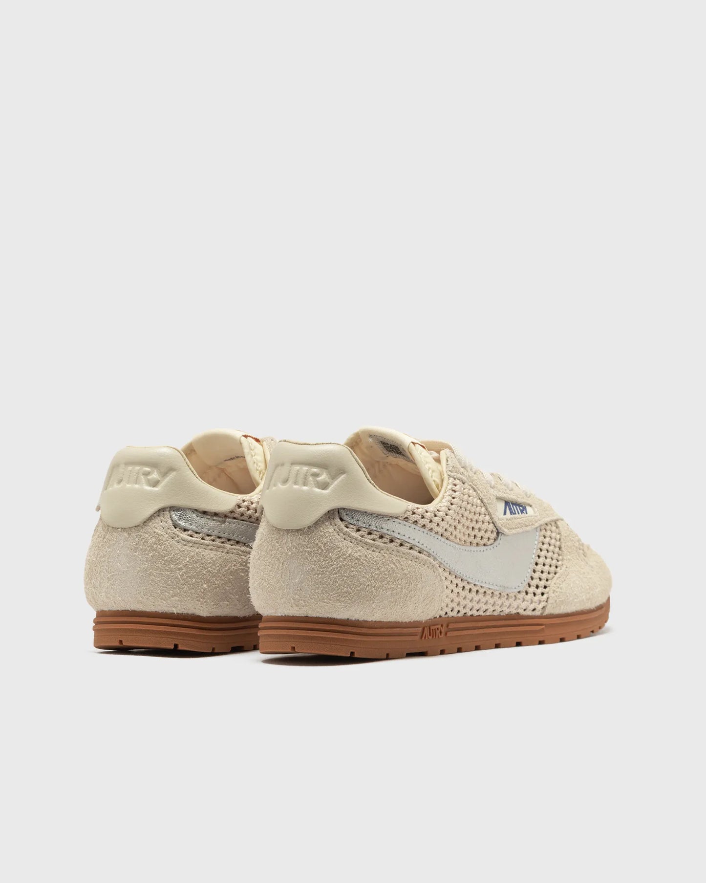 Windspin Sneakers in Suede Leather and Cream Knit