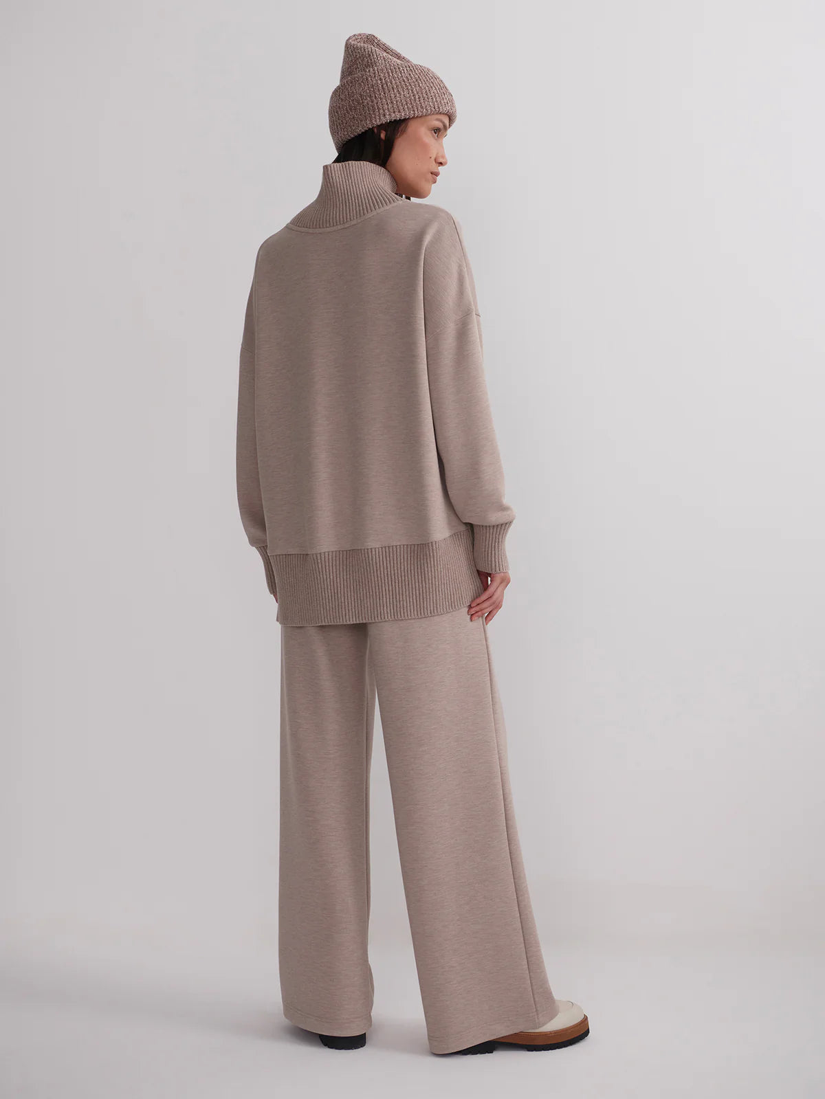 The Extra Wide Leg Pant 32" in Taupe Marl