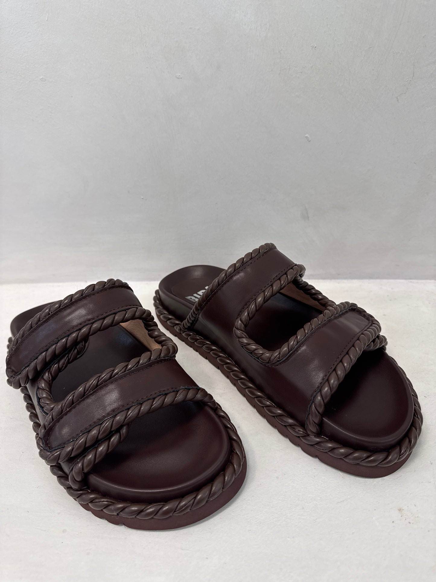 LAMA SANDAL - DARK BROWN - BIBI LOU
