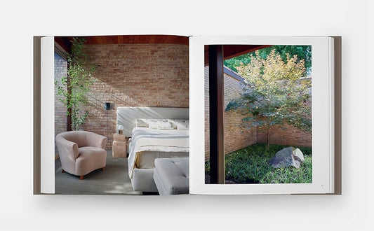 The meaningful modern home: soulful architecture and interiors