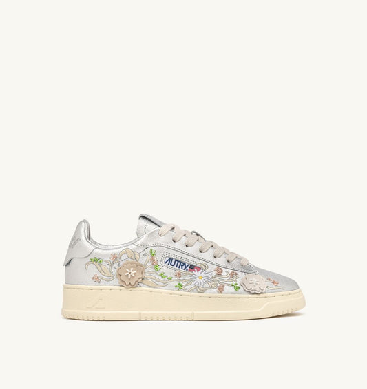 Floral Dallas Low Sneakers in Silver with Floral Embroidery