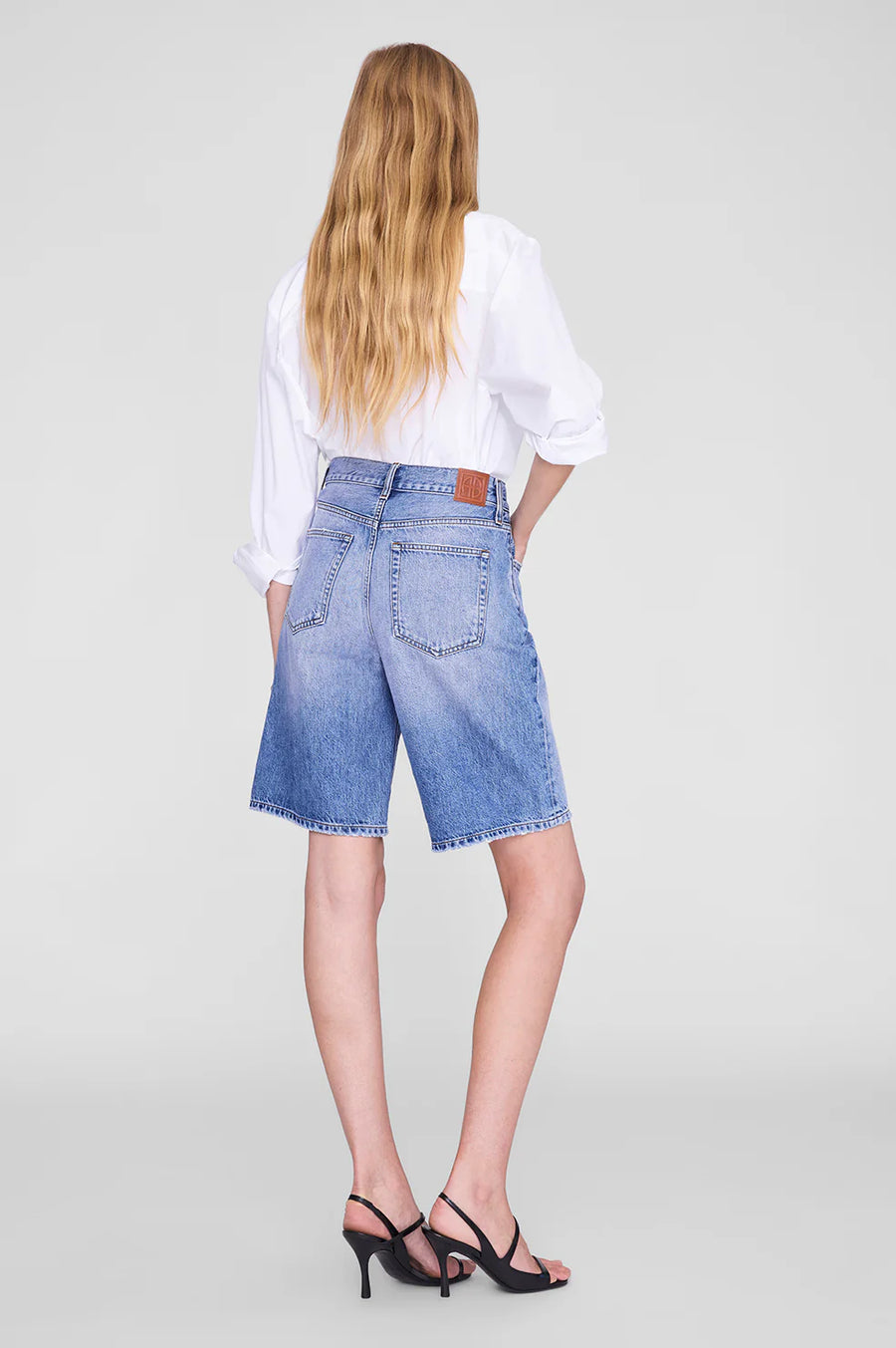 Jasper Short in Pacific Blue