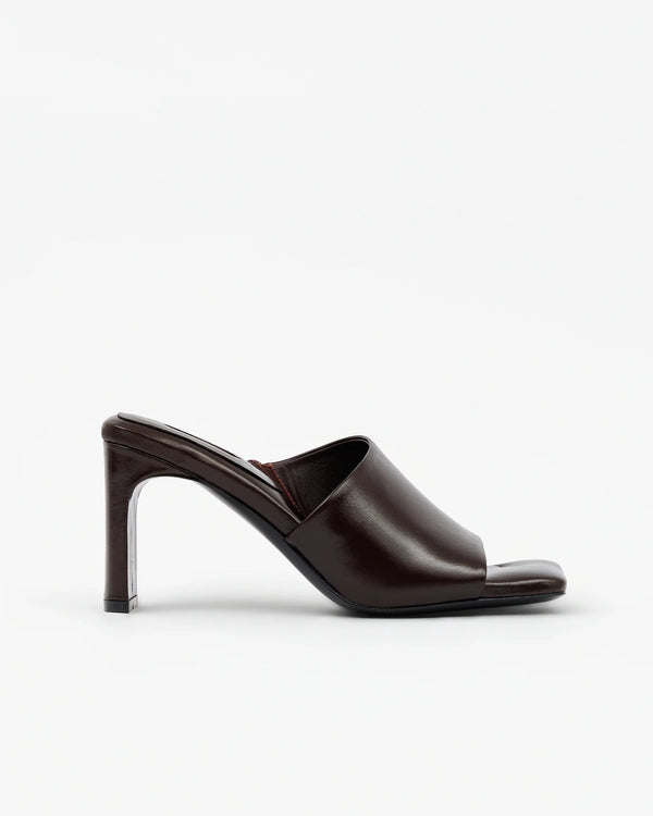 Alba Heels in Burgundy