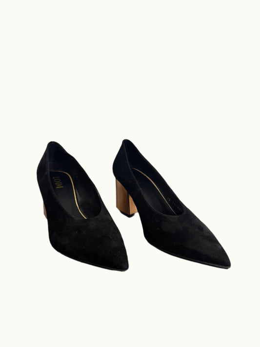 Noria Block Heel Shoe in Black Suede
