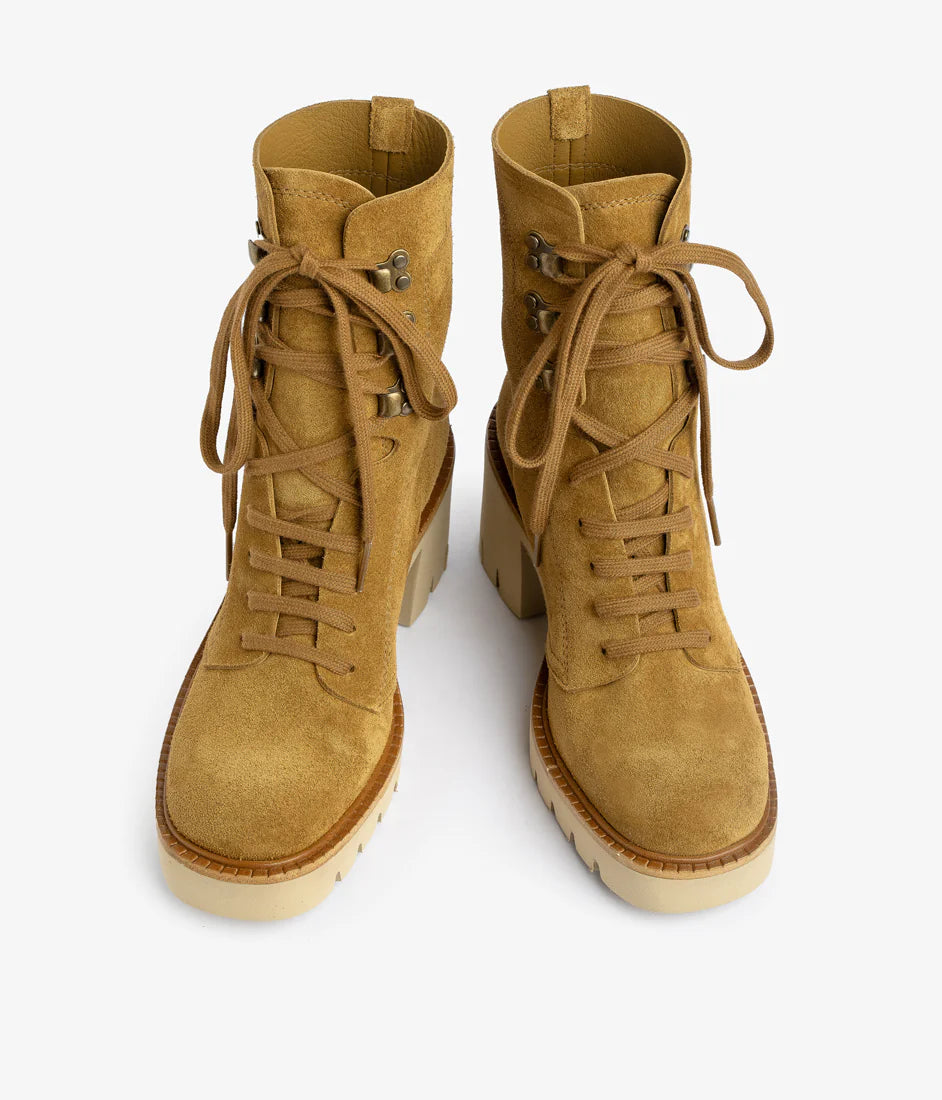 Zineta Lightweight Lace-Up Boot in Tan