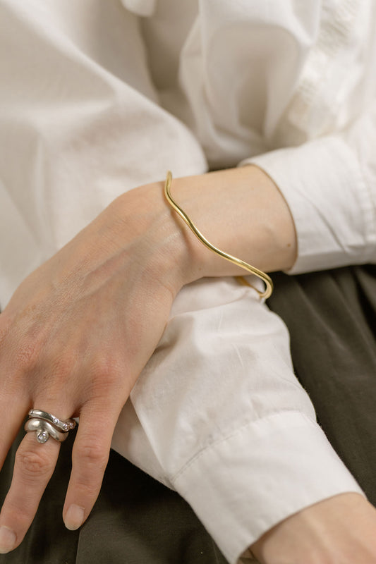 Imperfection Oval Organic Gold Bangle