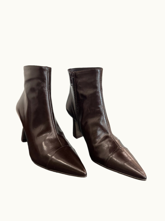 Racon Pointed Toe Ankle Boot in Cafe