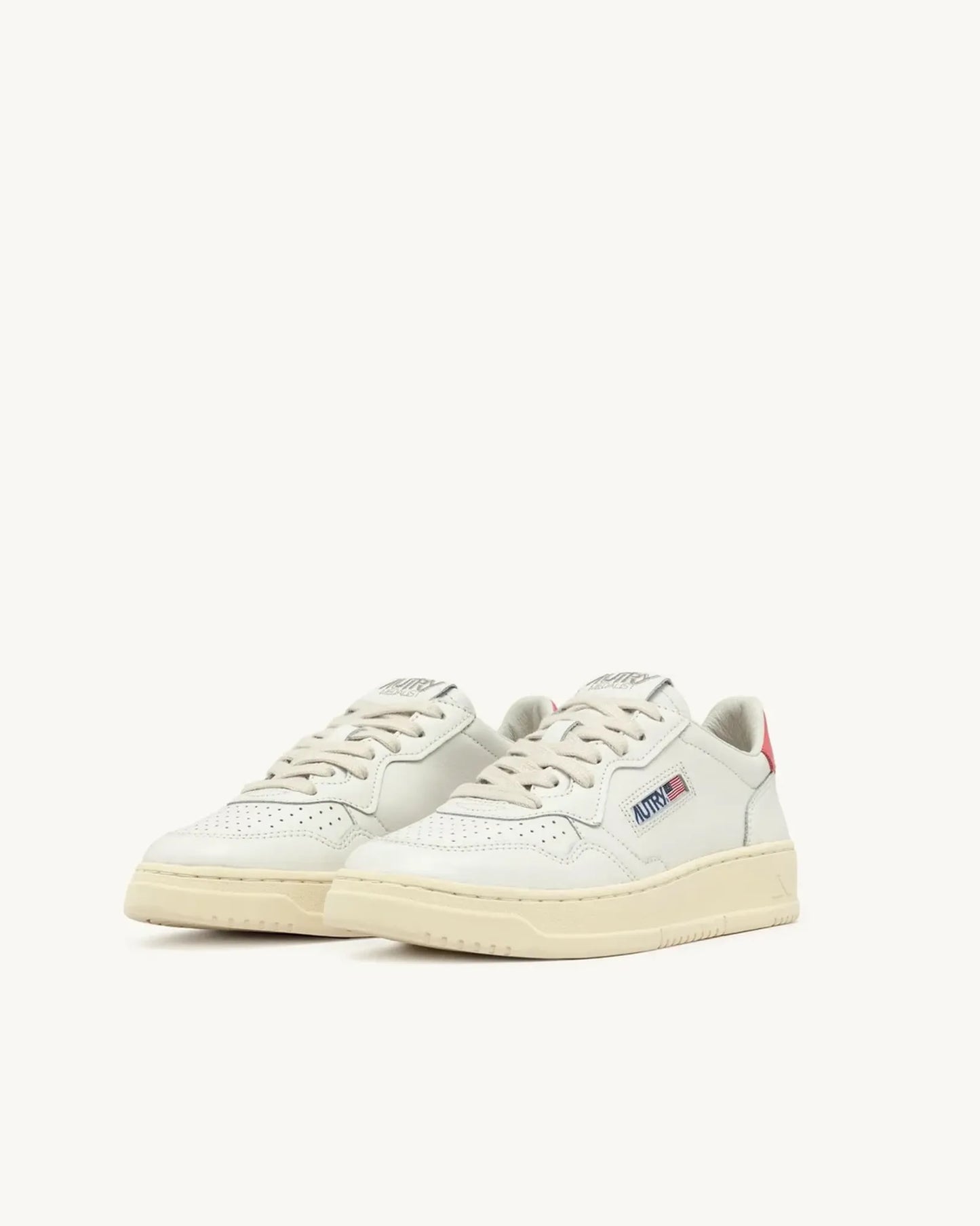 Medalist Low Sneakers in White And Tearose Leather