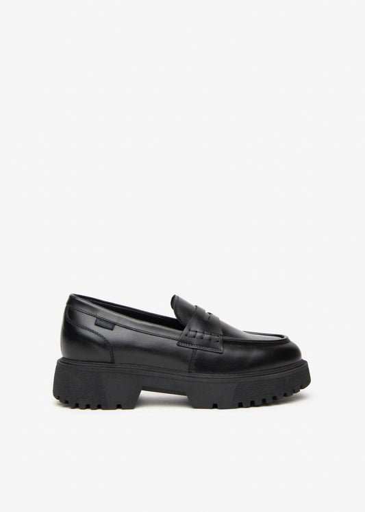 CLASSIC BLACK LOAFER - NERO GIARDINI