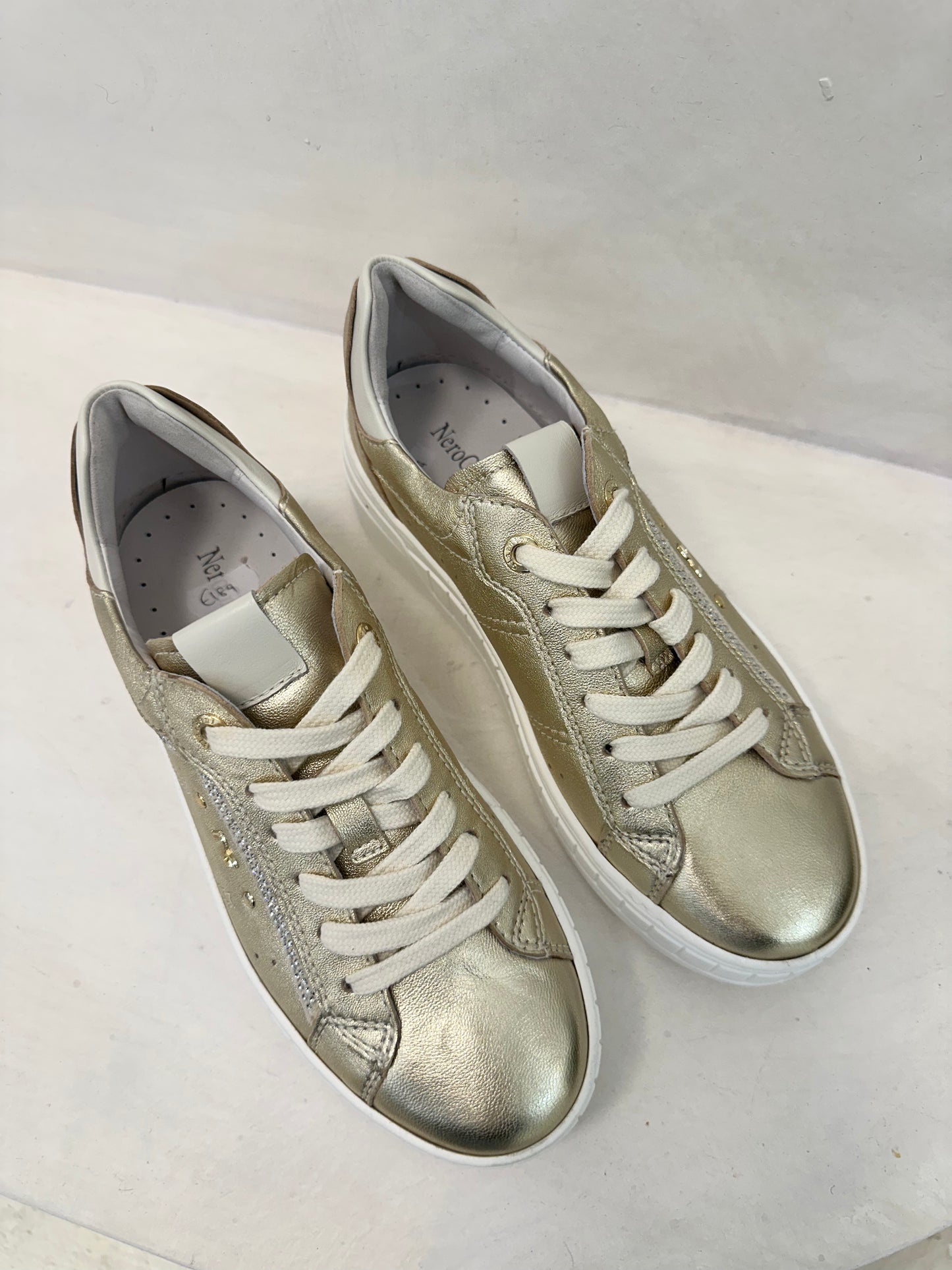 GOLD PLATFORM SNEAKER - NERO GIARDINI