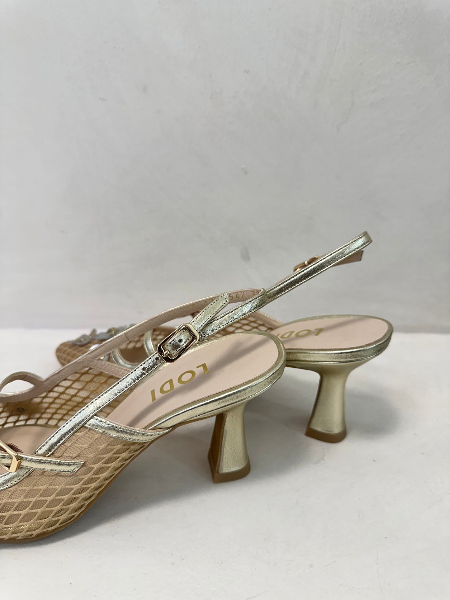 Genasti Daisy Heel