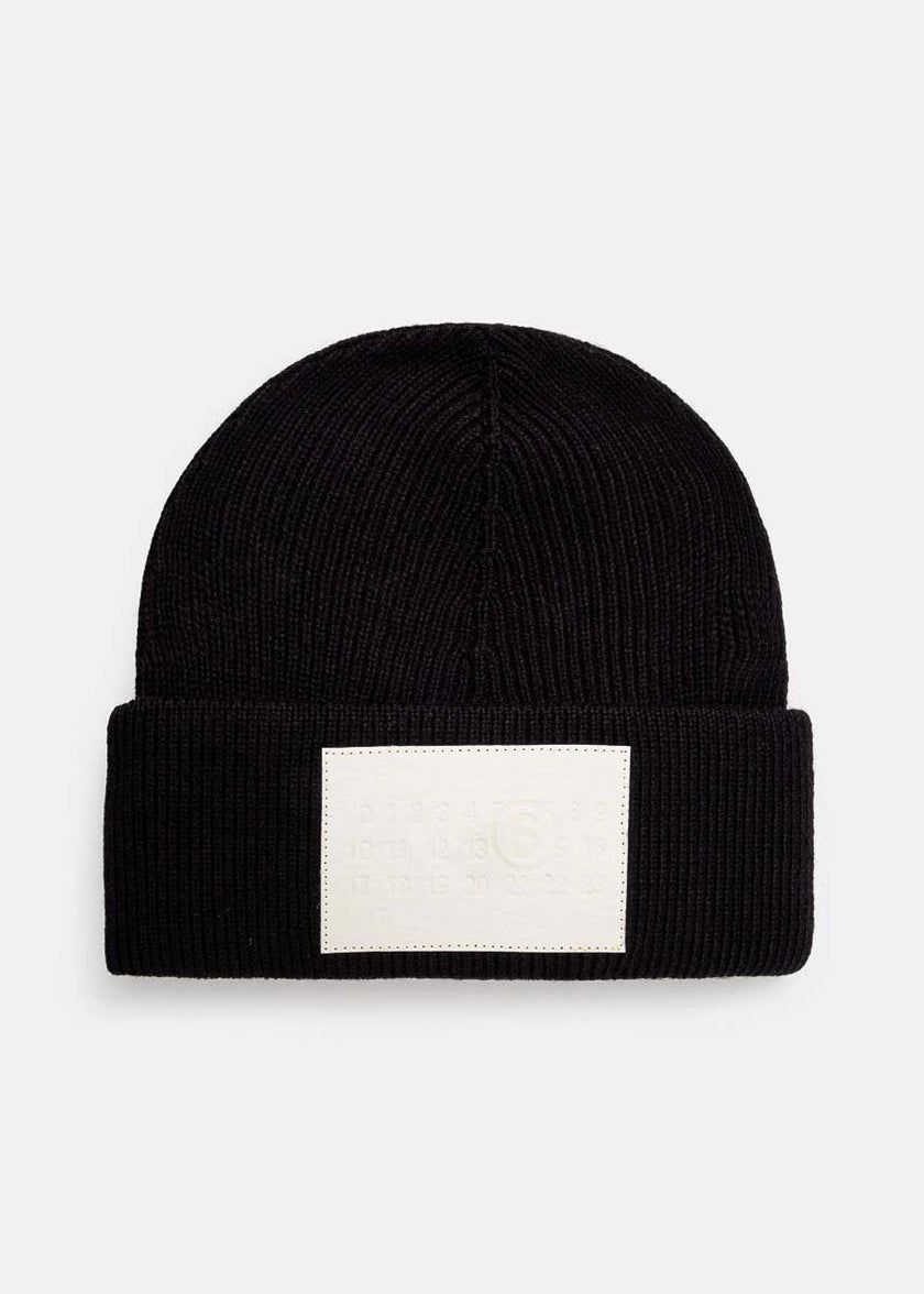 BLACK KNITTED LOGO BEANIE - MM6