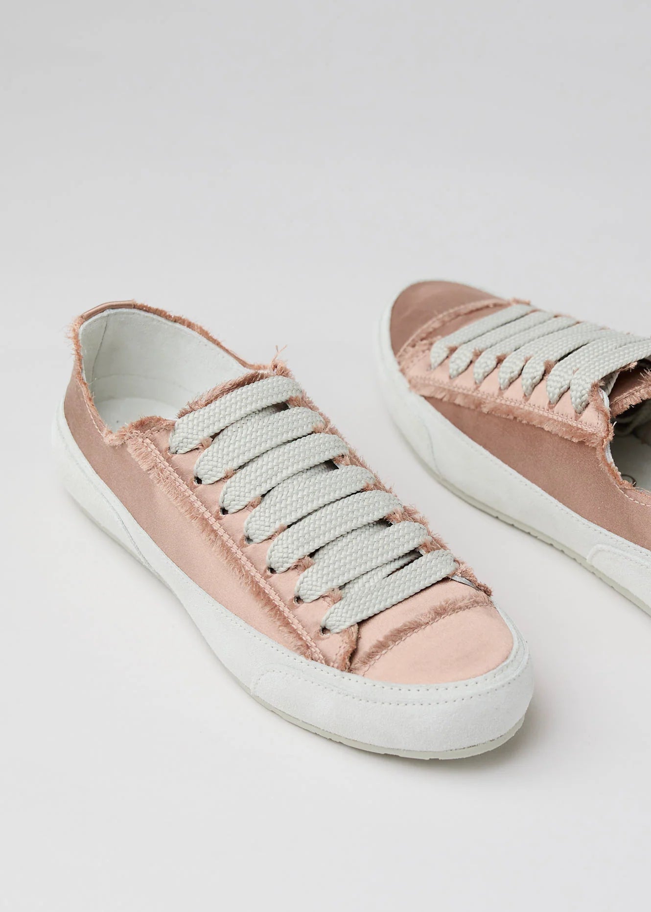 PARSON TRAINER - SILK SATIN - BISQUE - PEDRO GARCIA