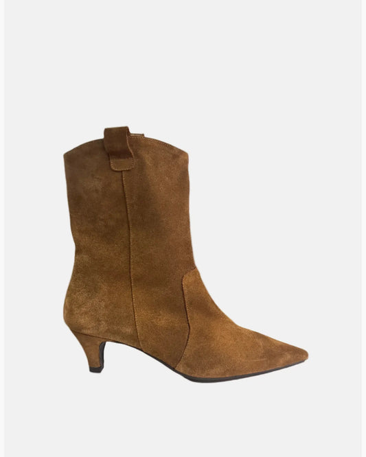 Checa Suede Pointy Toe Boot in Brown