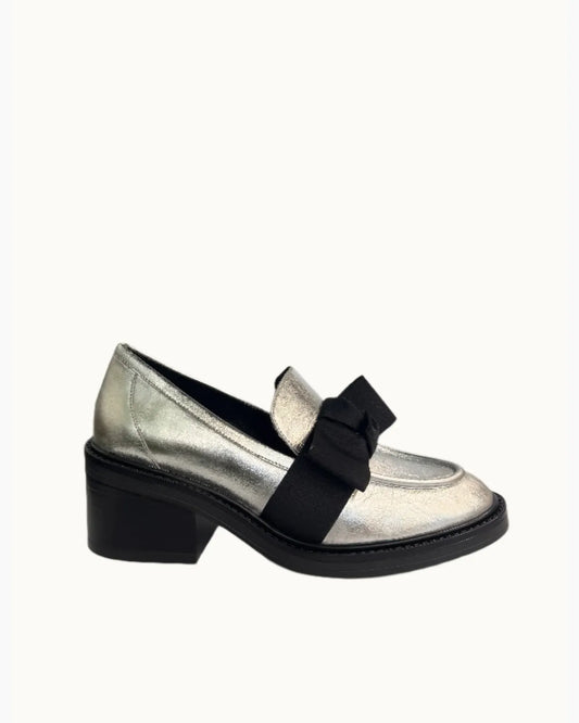 Kil Mineral Block Heel Mocassin in Silver