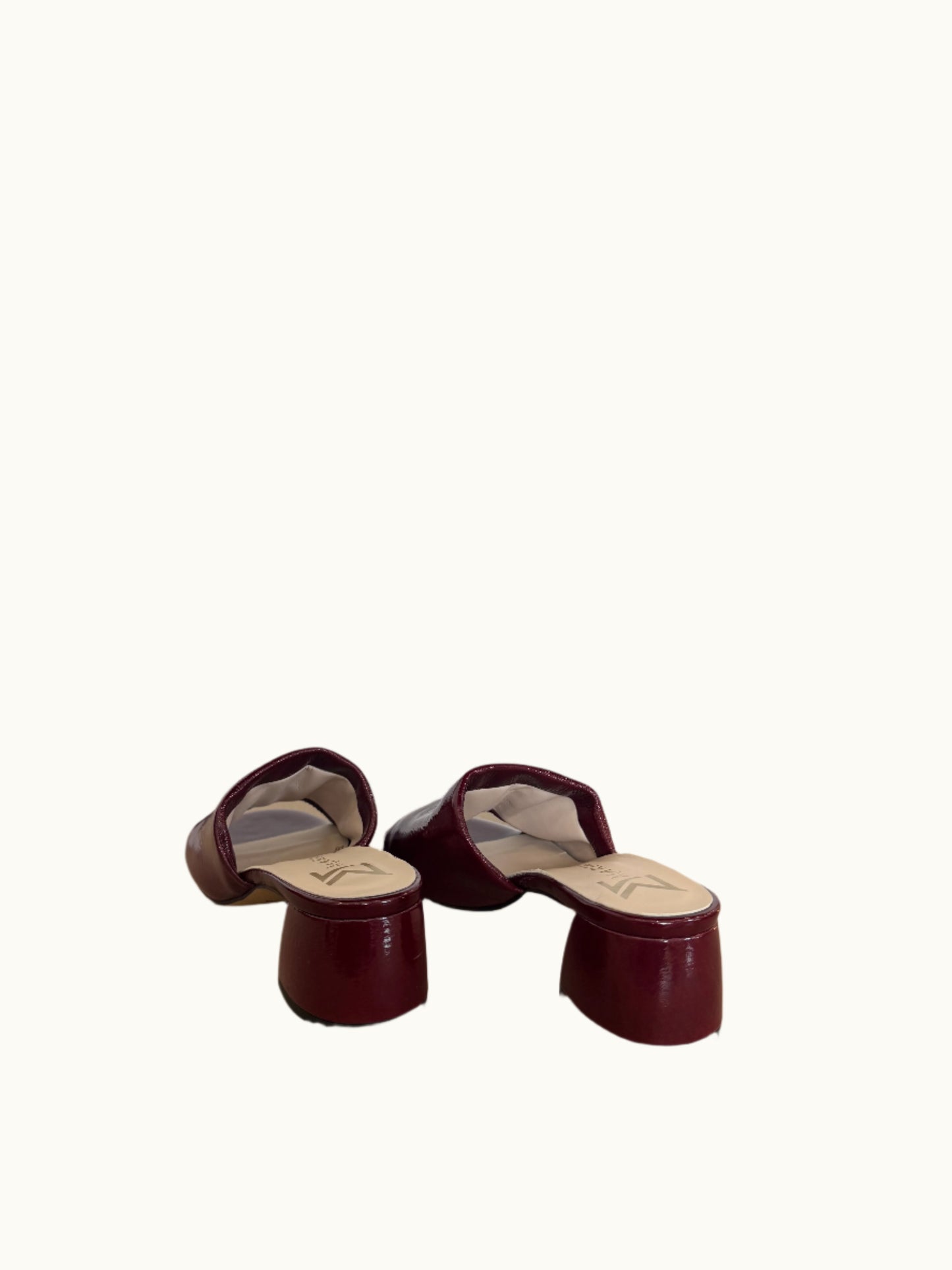Venecia Heel in Burgundy