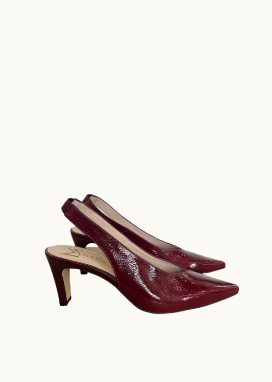 Venecia Pointy Toe Heel in Burgundy
