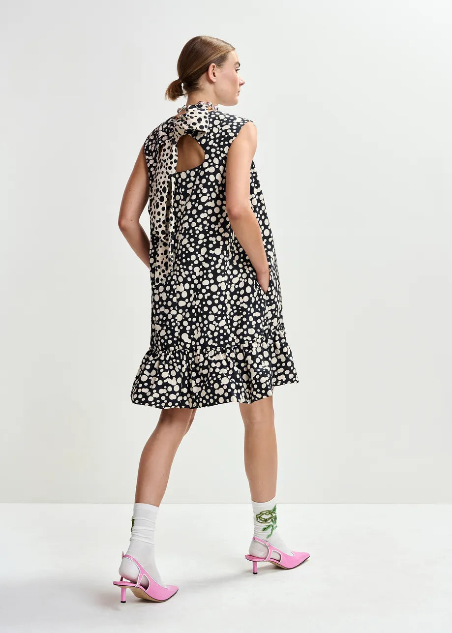 Jonkel Sleeveless Bow Dress