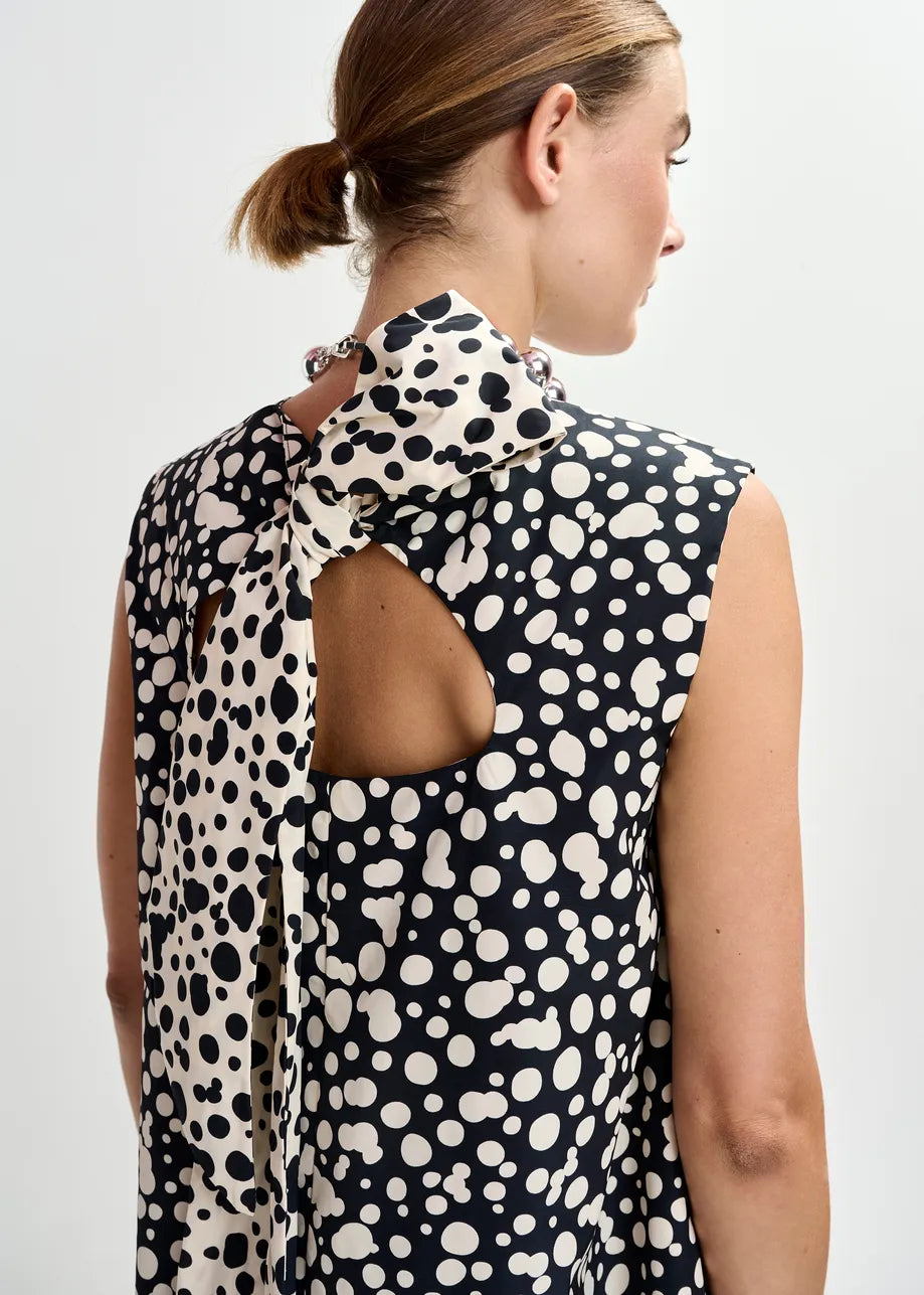 Jonkel Sleeveless Bow Dress