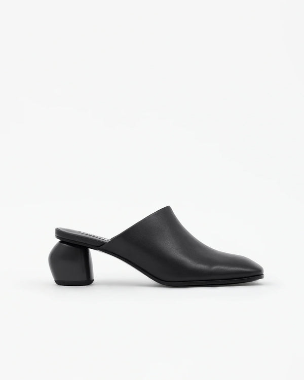 Junya Low Block Heel in Black