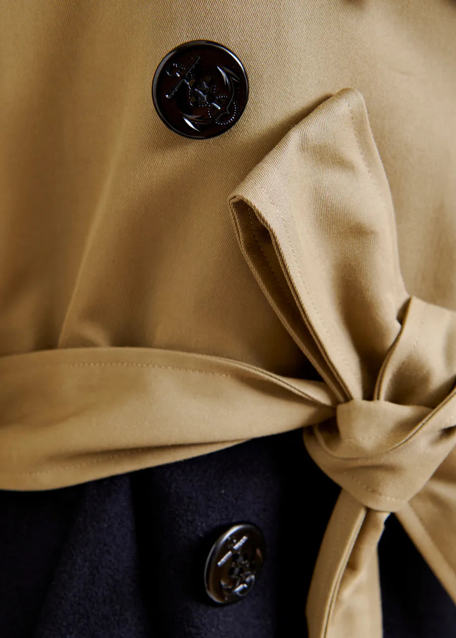 Colour Block Trench Coat in Beige/Navy