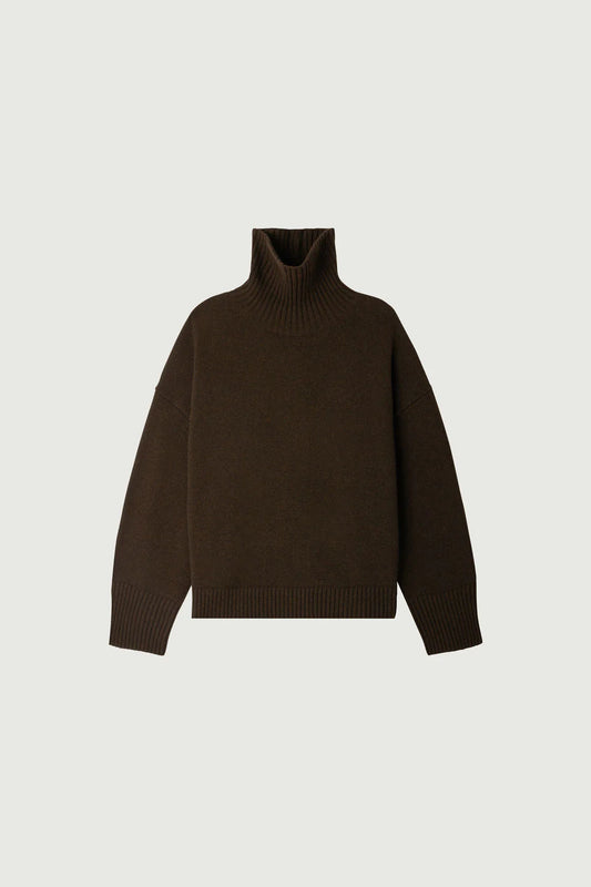 William Turtleneck Jumper in Chocolate