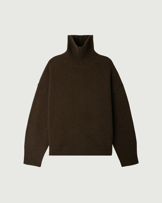 William Turtleneck Jumper in Chocolate