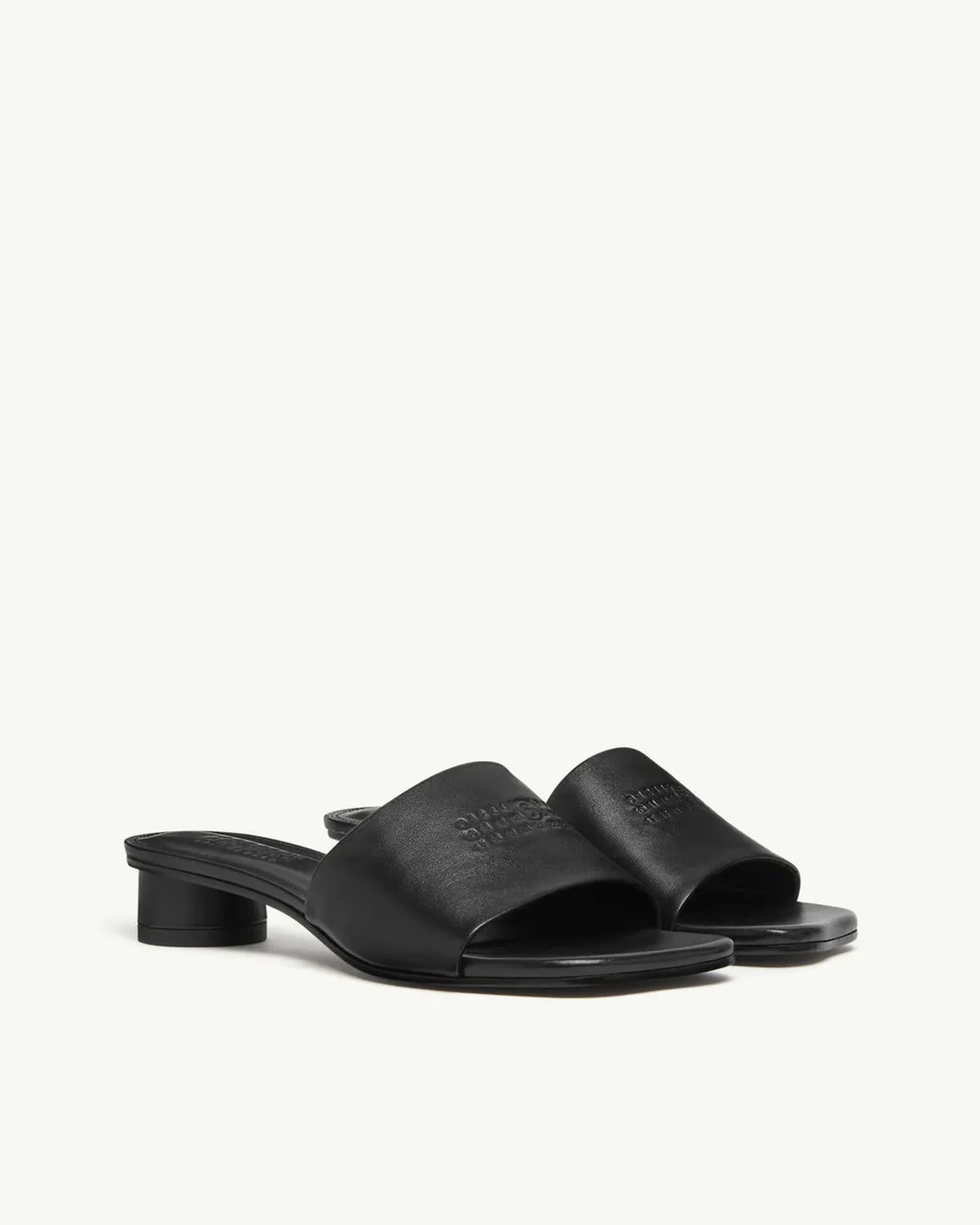 Anatomic sandals in Black