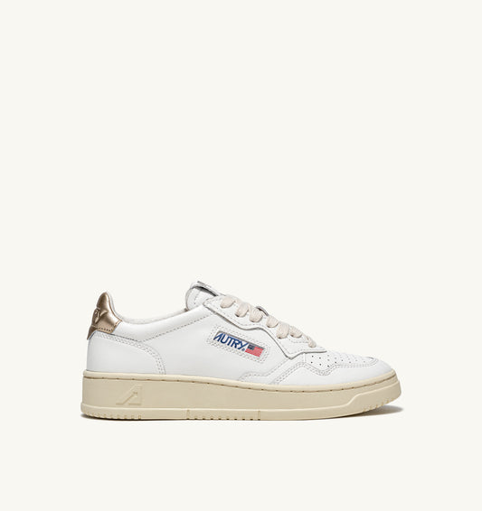 Medalist Low Sneakers  in White And Gold Leather