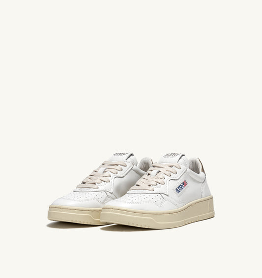Medalist Low Sneakers  in White And Gold Leather