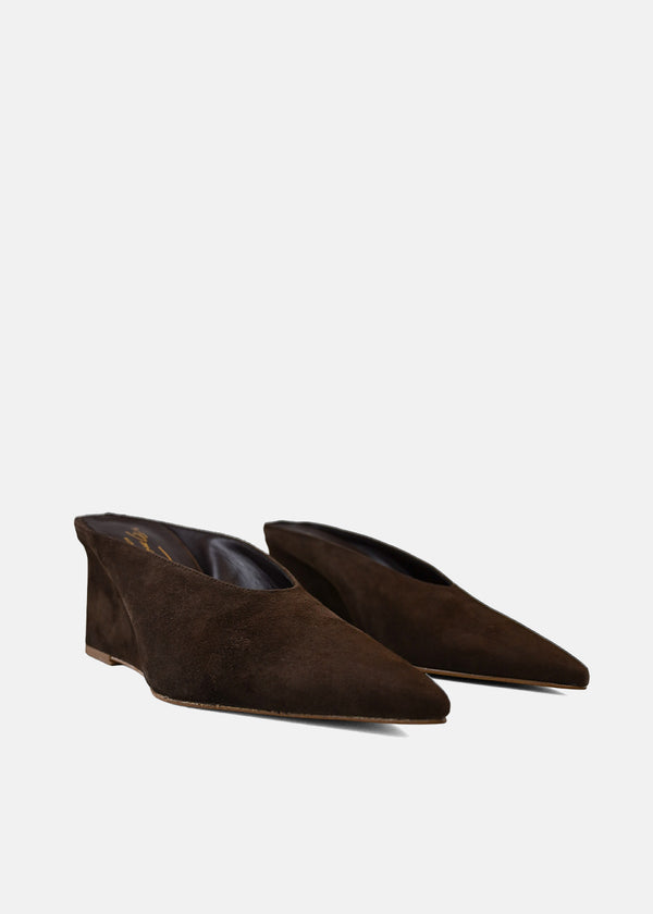 Pointed Toe Mule in Dark Brown