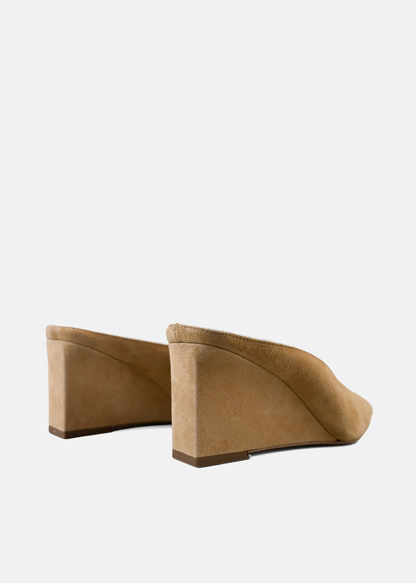 Pointed Toe Mule in Camel