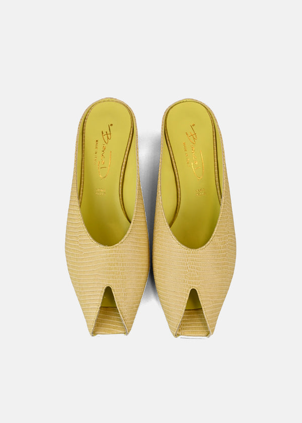 Pointed Toe Mule in Yellow Lizard