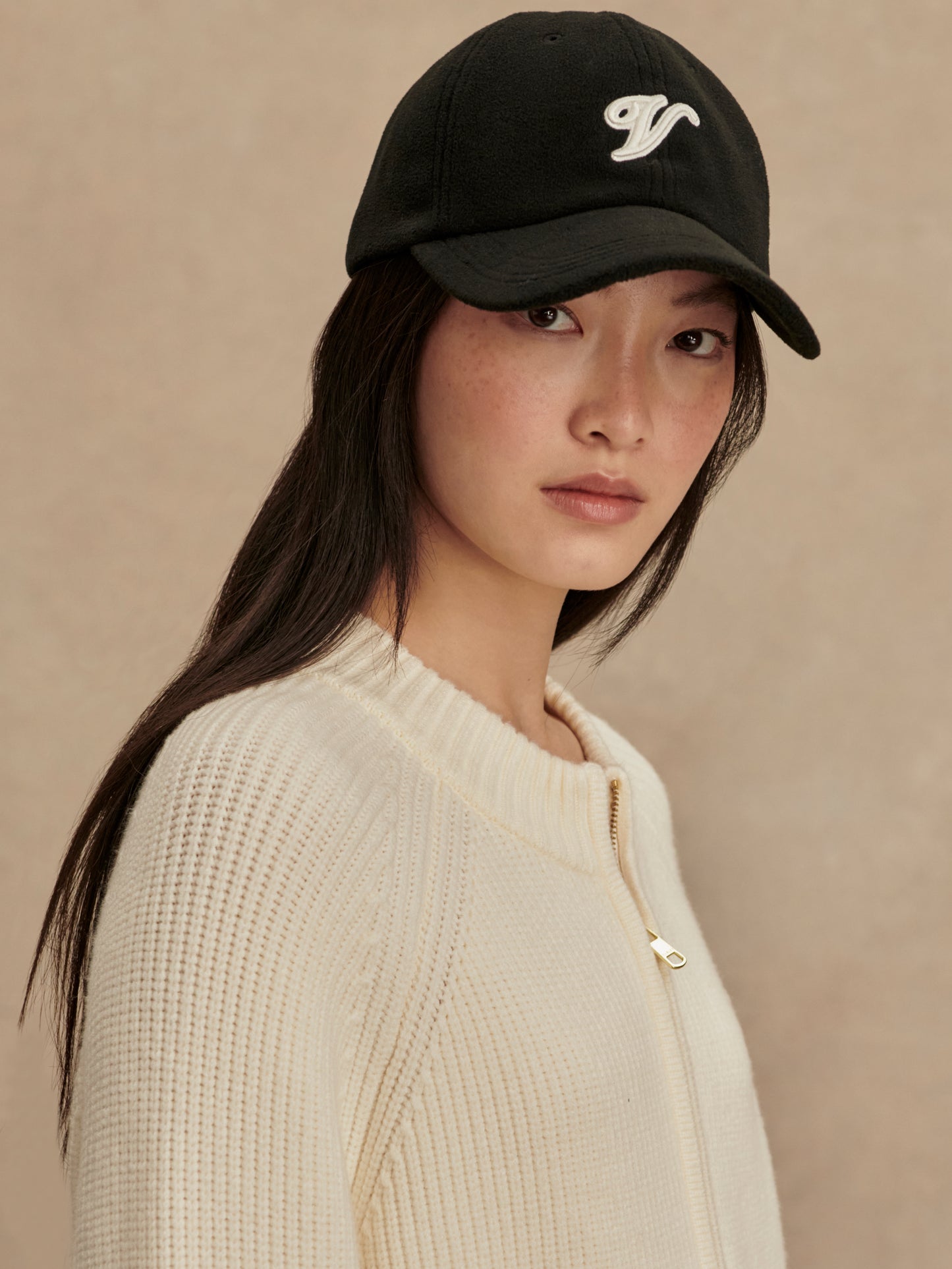 Raina Fleece Cap in Black