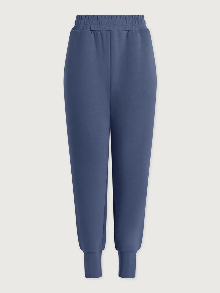 The Slim Cuff Pant 27.5" in Bijou Blue
